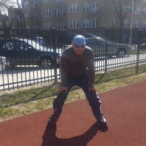 Meet your Posher, Cesar